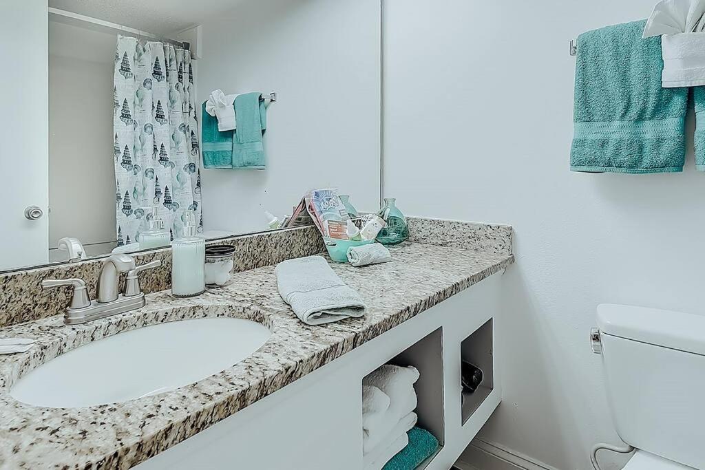 Ocean Front Comfy Condo W/Kitchen, Sleeps 4, Snowbird Paradise Myrtle Beach Dış mekan fotoğraf