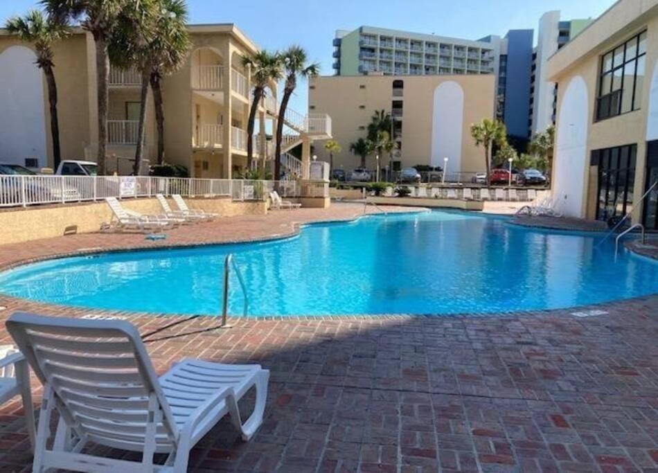 Ocean Front Comfy Condo W/Kitchen, Sleeps 4, Snowbird Paradise Myrtle Beach Dış mekan fotoğraf